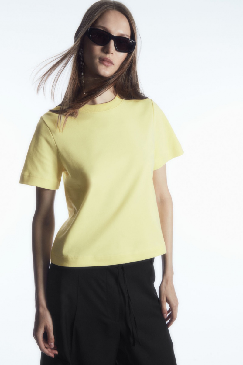 Camiseta COS The Clean Cut Mujer Amarillo España Rebajas 304IDUFXP