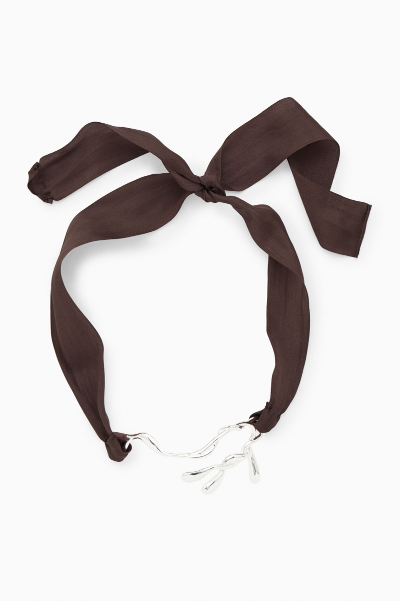 Collar COS Organic-Shaped Silk-Ribbon Choker Mujer Plateadas Marrones España Rebajas 198LPQSDZ